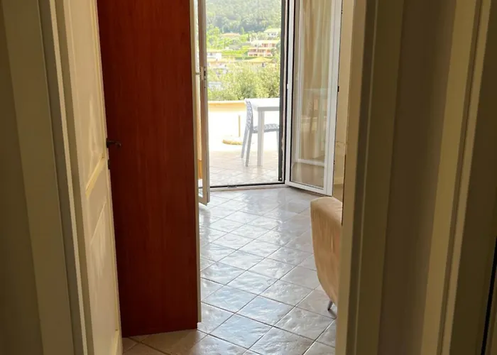 Monolocale Solana 6 *